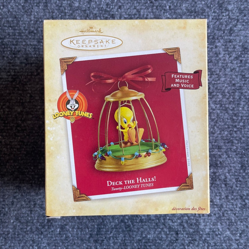 Hallmark Keepsake 2004 Looney Tunes Tweety Bird Deck the Halls Sound Ornament
